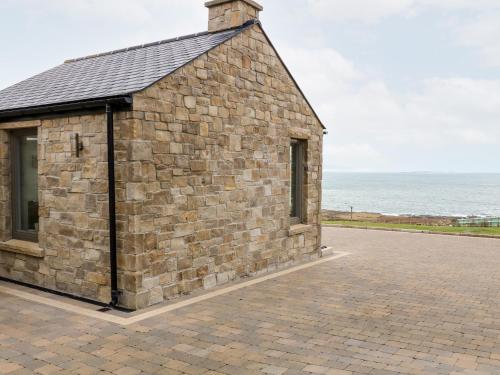 House Crohy Head - image 2