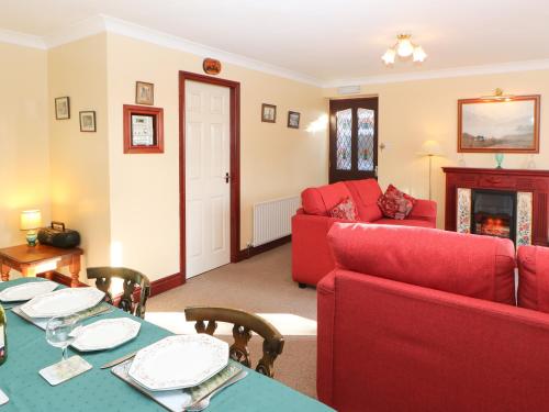 Thornlea - image 8