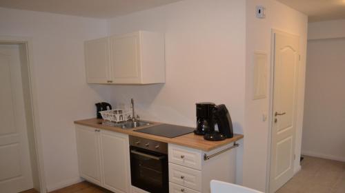 2x Monteurwohnung 1x 2 kleine Einzelzimmer 1x Doppelbett und Schlafcouch im Wohnbereich 2x Monteurwohnung 1x 2 kleine Einzelzimmer 1x Doppelbett und Schlafcouch im Wohnbereich