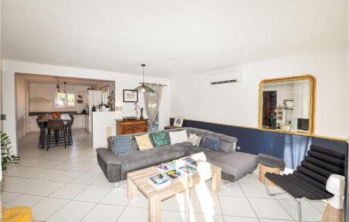 Lovely Home In Baixas With Wifi