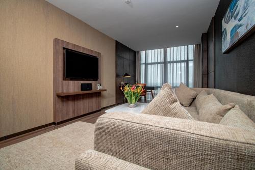 IOKA Hotel & Suites Lome