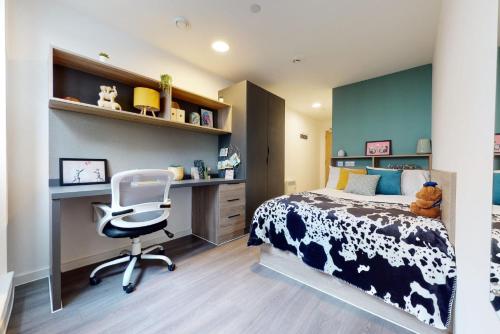 For Students Only Private Bedrooms with Shared Kitchen, Studios and Apartments at Canvas Walthamstow in London