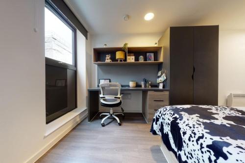 For Students Only Private Bedrooms with Shared Kitchen, Studios and Apartments at Canvas Walthamstow in London