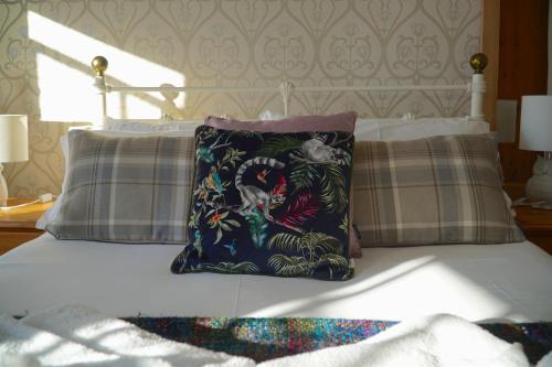 Castle House Guest House - image 7