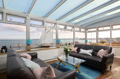 Channel View Boutique Hotel - Adults Only - image 10