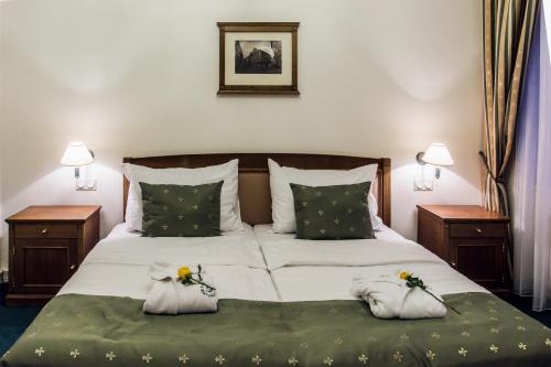1 queen bed