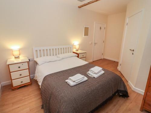 Greyhound Barn - image 11