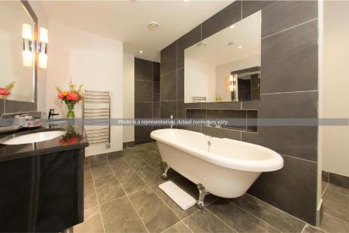 Laura Ashley The Belsfield - main image