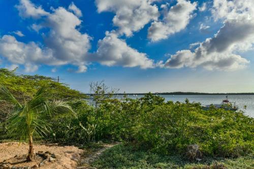 NEW Apartment Ocean View with Amazing Sunsets