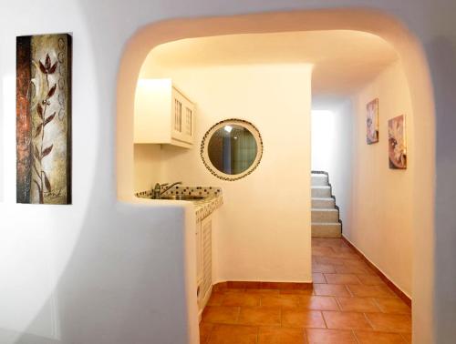 Suites of the Gods Cave Spa Hotel - image 7