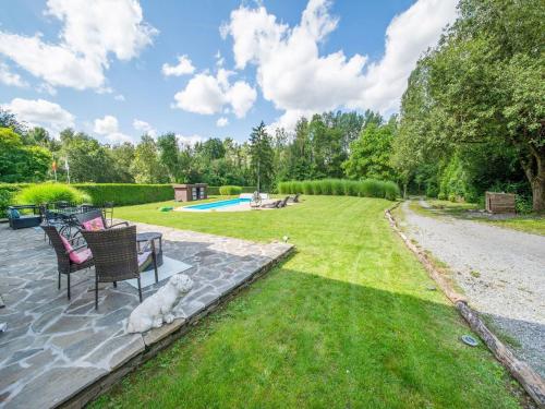 La Villa de Lienne in Ciney with heated pool and garden gîte à louer Conneux