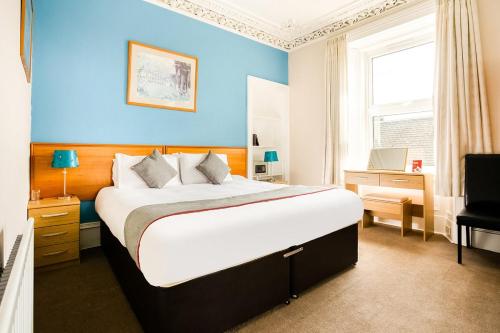 Corner Hotel Room Type - Family Room with Bathroom