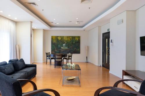 Shared lounge/TV area, Blue Tree Towers Analia Franco - Tatuape near Sam's Sabor
