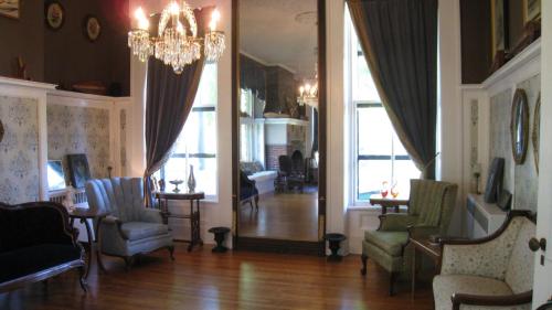 Allegheny Street Bed & Breakfast – Hollidaysburg, PA