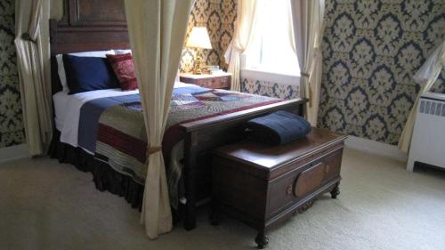 Allegheny Street Bed & Breakfast – Hollidaysburg, PA