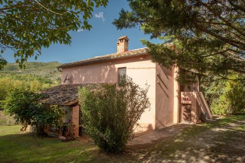 Villa with Garden View