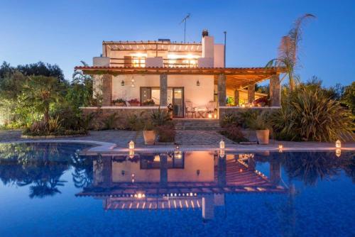 Villa Kalithea - Elegant Secluded Villa gîte à louer Koúkkos