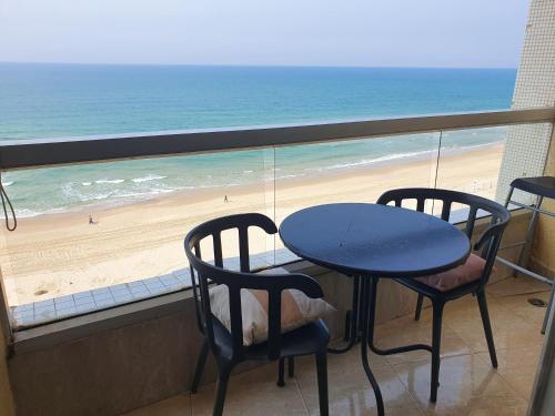 Balcony/terrace, Sea View Deluxe in Bat Yam