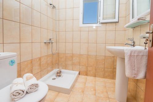 Tassos & Marios Apartments II, Аликанас (фото 9)