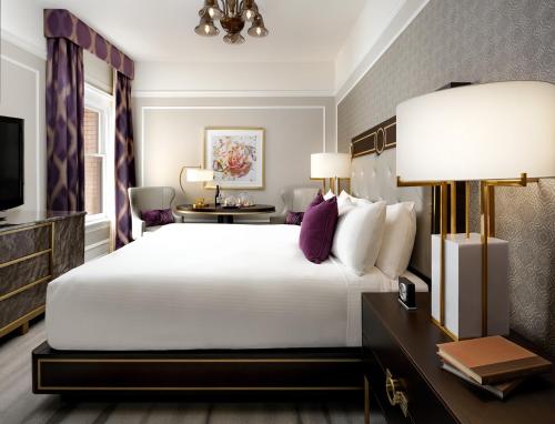 343366875 Fairmont Empress Hotel