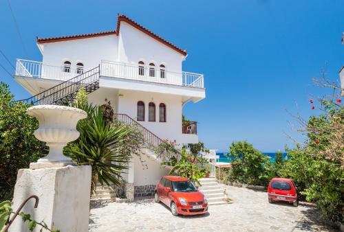 Tassos & Marios Apartments II, Аликанас (фото 7)