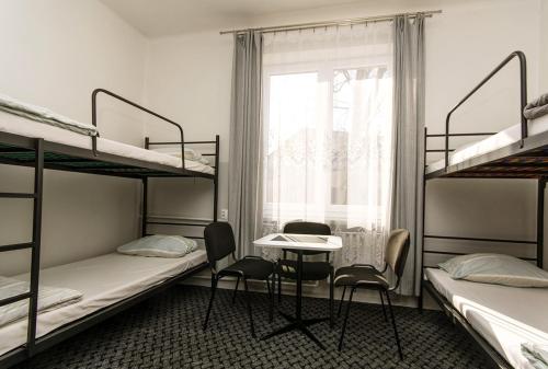1 bunk bed
