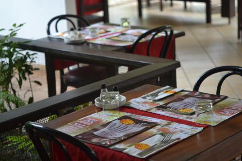 Restaurant, Hotel La Chaumiere in Matoury