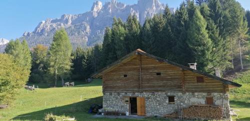 Baita Pra Petina Pale di San Martino