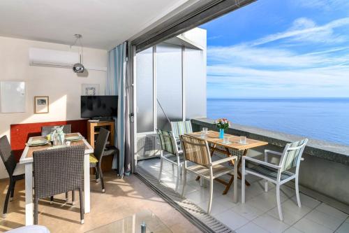 Air-Conditioned Apartment With Sea View Furnished Terrace & Parking - Location saisonnière - Cap-d'Ail