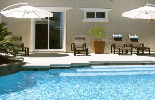 The Key West Las Vegas House with Private Pool!, Las Vegas (zdjęcie 4)