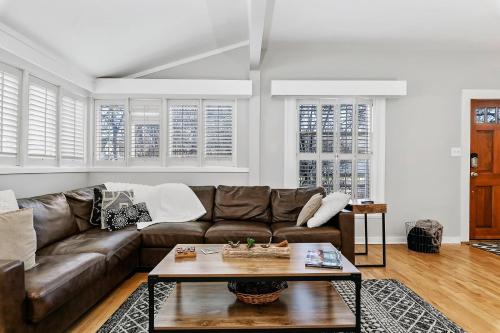 Cottage Chic Home Near Downtown Boise - image 7