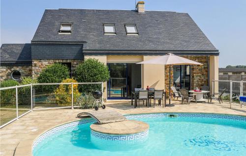 Awesome Home In Saint-germain-sur-ay With Heated Swimming Pool