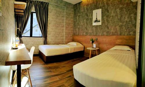 Cube Bed Station - Hostel Room Type - Double Room Non Smoking