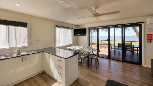 Lake Boga Caravan Park in Lake Boga