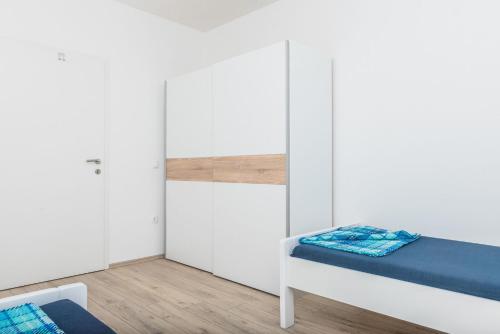 Three-Bedroom Apartment image 7