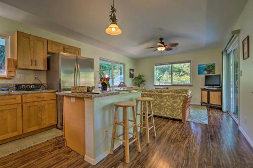 'Big Island Paradise' Hawaiian Retreat w/ Patio! in Mountain View (HI)