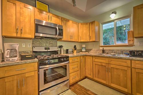 'Big Island Paradise' Hawaiian Retreat w/ Patio! in Mountain View (HI)