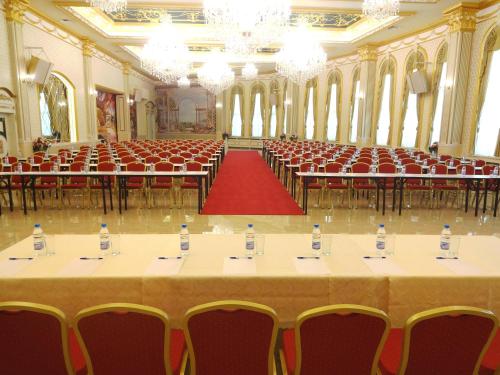 Hotel Montecito - image 9