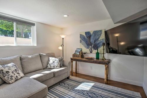 Chic and Cozy Apt Less Than 5 Miles to Downtown Denver!