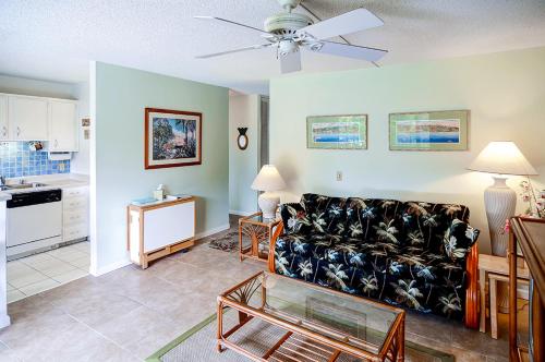 Oceanview Kailua-Kona Condo with Private Balcony! - Tap to explore photos