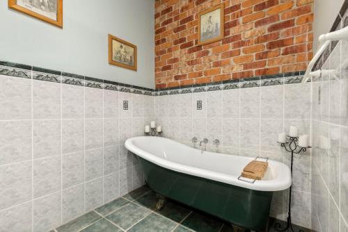 The Castle at Bonville