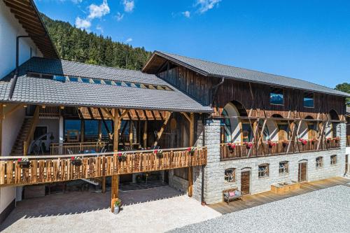  Dietrichhof a bsunders Platzl in Feldthurns