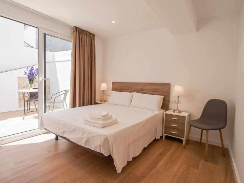 Sleep y Stay Besalu Iglesia Atico with terrace