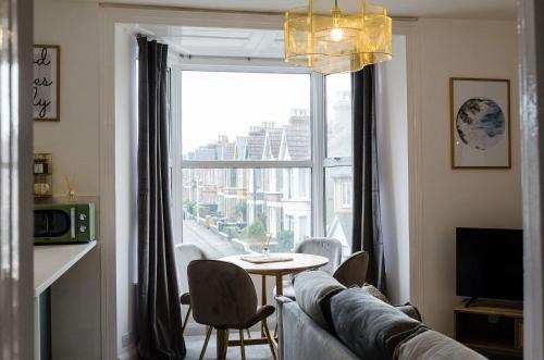 Picture of Central Chic Margate Apartment, Edge Of Old Town