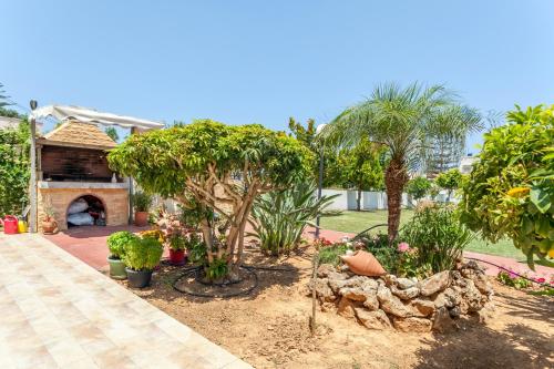 CHRISTINE SEASIDE APARTMENTS IN CHANIA 5