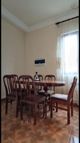 Apartment in Yerevan on Khorenatsi 10, Erevan (foto 8)