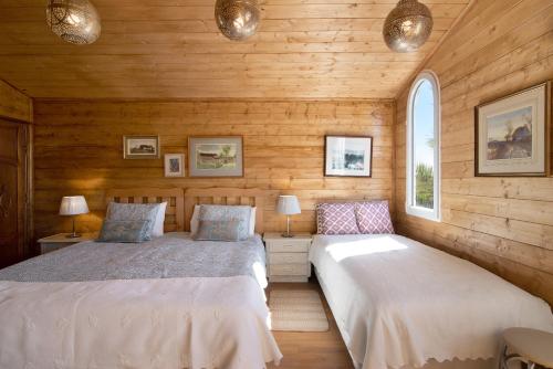 Cabana Gardenhouse in Vale Formoso