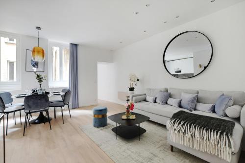 Charming apartment - 2BR/6P -In the heart of Paris - image 3