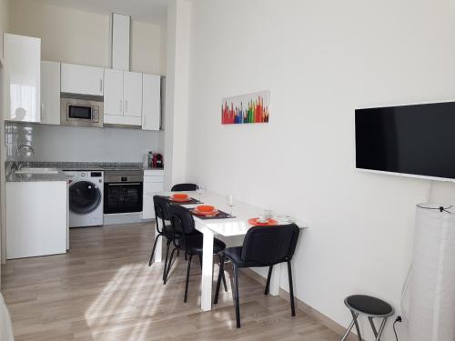 Studio Picasso near the port and beach, Valencie (fotografie 3)