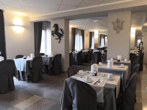 อาหารและเครื่องดื่ม, โรงแรมปรินชิเป (Hotel Principe) in โมเดนา